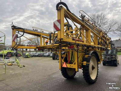 Getrokken Veldspuit Dubex Mentor 9804