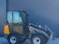 Shovel / Wiellader / Kniklader Giant G2200