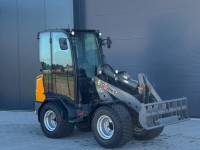 Shovel / Wiellader / Kniklader Giant G2200