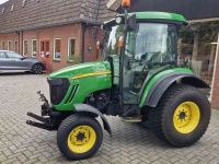 Compact tractor John Deere 4720 E hydro