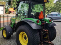 Compact tractor John Deere 4720 E hydro