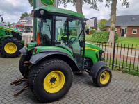 Compact tractor John Deere 4720 E hydro