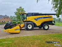 Maaidorser / Combine New Holland CX 8.70 combine / maaidorser