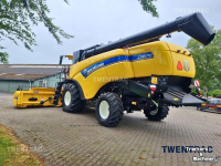Maaidorser / Combine New Holland CX 8.70 combine / maaidorser