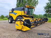 Maaidorser / Combine New Holland CX 8.70 combine / maaidorser