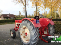Tractor / Trekker International met handkoppeling voor aftakas