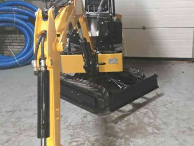 Mini-graver / Mini-graafmachine  1 Ton