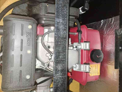 Mini-graver / Mini-graafmachine  1 Ton