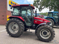 Tractor / Trekker Case-IH JXU 80 Tractor