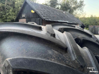 Wielen, Banden, Velgen & Afstandsringen Michelin 710/60R42 600/60R30