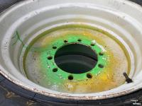 Wielen, Banden, Velgen & Afstandsringen Trelleborg 600/60-30.5 Twin 414