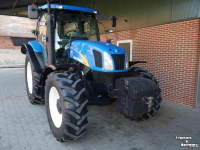 Tractor / Trekker New Holland TSA 135