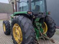 Tractor / Trekker John Deere 4240 S