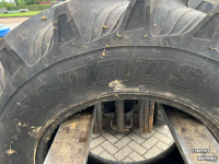 Wielen, Banden, Velgen & Afstandsringen Taurus 16.9R30 demo eenling