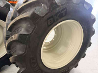 Wielen, Banden, Velgen & Afstandsringen BKT 900/50R42 + 710/55R28 of 710/55R30