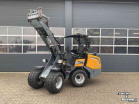 Shovel / Wiellader / Kniklader Giant G 2700 HD Kniklader