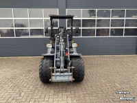 Shovel / Wiellader / Kniklader Giant G 2700 HD Kniklader