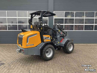 Shovel / Wiellader / Kniklader Giant G 2700 HD Kniklader