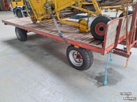 Vierwielige wagen / Landbouwwagen  Platte wagen