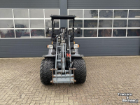 Shovel / Wiellader / Kniklader Giant G2700HD