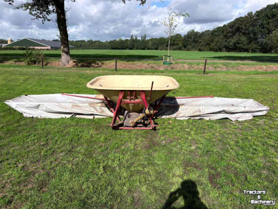 Kalkstrooier Vicon kalk / kunstmeststrooier 6 mtr 400 ltr