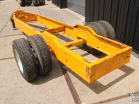 Overige wielen, banden, velgen en toebehoren Schuitemaker Onderstel as en banden, wielen/velgen 235/75R17.5 van een Feedo voerdoseerwagen