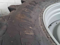 Wielen, Banden, Velgen & Afstandsringen BKT 710/70R42 & 600/65R30