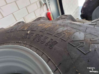 Wielen, Banden, Velgen & Afstandsringen BKT 710/70R42 & 600/65R30