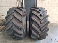 Wielen, Banden, Velgen & Afstandsringen BKT 710/70R42 & 600/65R30