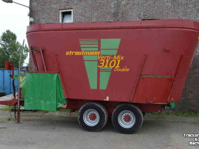 Voermengwagen Vertikaal Strautmann verti mix 3101
