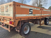 Vierwielige wagen / Landbouwwagen  Landbouwwagen plattewagen aanhanger balenwagen