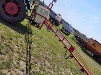 Gedragen Veldspuit Agromet Veldspuit 400 ltr  met 10 mtr sproeiboom