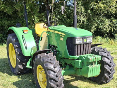 Tractor / Trekker John Deere 5065E