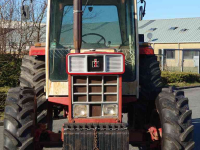 Tractor / Trekker International 844 SB