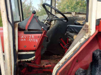 Tractor / Trekker International 844 SB