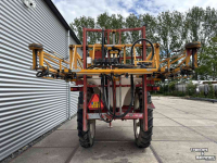 Getrokken Veldspuit Cebeco 3024 Getrokken Spuit