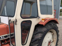 Compact tractor International 533