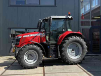 Tractor / Trekker Massey Ferguson 6714 S Dyna-6