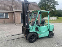 Heftruck Mitsubishi FD30K diesel 4 cilinder 3000kg lift