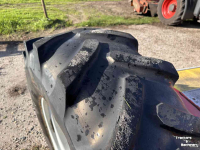 Wielen, Banden, Velgen & Afstandsringen Ford 16.9R26