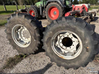 Wielen, Banden, Velgen & Afstandsringen Ford 16.9R26