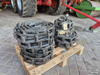 Mestverspreider / Stalmeststrooier  Rübig T 100 HV bodemketting kettingschakel tebbe veenhuis meststrooier silagewagen