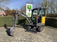 Rupskraan / Graafmachine op rupsen Volvo EC18E