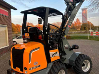 Shovel / Wiellader / Kniklader Giant G2300HD