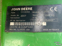 Maaier John Deere 328. kuhn fc283