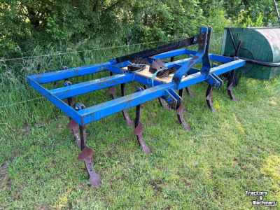 Cultivator  Vaste tand cultivator 3 rijer
