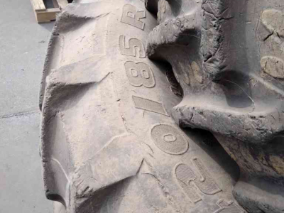 Wielen, Banden, Velgen & Afstandsringen  420/85R38 360/70R28
