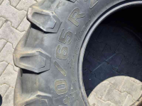 Wielen, Banden, Velgen & Afstandsringen Pirelli 540/65R28