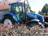 Tractor / Trekker New Holland T5.105 met luchtreminstallatie