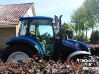 Tractor / Trekker New Holland T5.105 met luchtreminstallatie